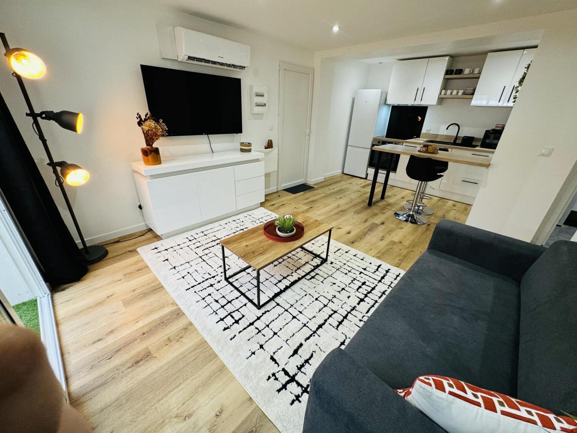 Le Bel Aire - Terrasse - Wifi Apartment เบกเลส์ ภายนอก รูปภาพ